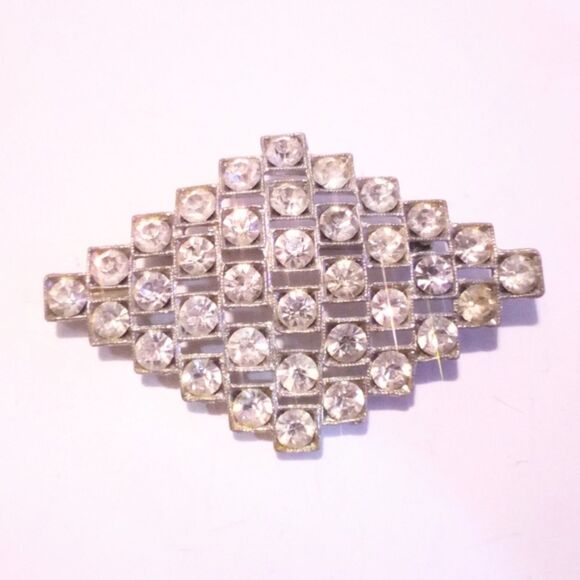 Vintage Silver Tone Rhinestone Diamond Shaped Bar Style Brooch - Picture 2 of 6